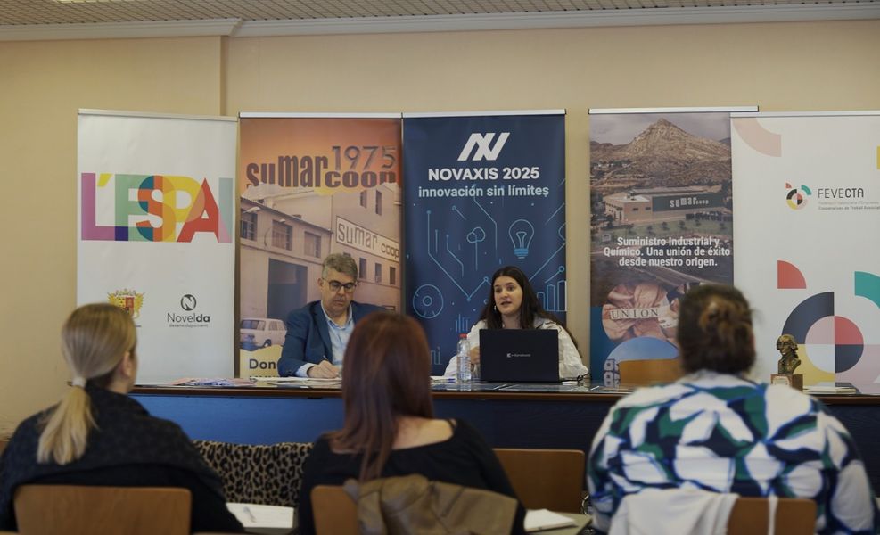 El alcalde de Novelda pone en valor “el papel clave de las cooperativas en la dinamización económica y social de la ciudad”
