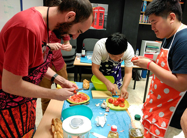 Ele-Aleph_clase-de-cocina
