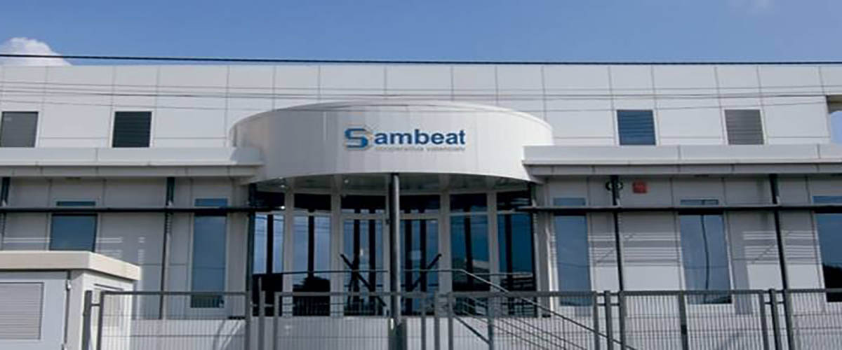 SAMBEAT COOP V, líder en la fabricación de patas y tiradores para muebles, perfilería de aluminio, accesorios de baño y cocina y terminales plásticos