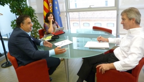 Emilio Sampedro es reuneix amb el nou director general d'Economia, Emprenedoria i Cooperativisme