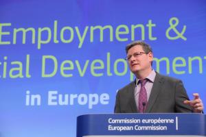 El comissari europeu d'Ocupació: “Hi ha més mesures que prendre com incentivar als treballadors autònoms i promoure l'economia social”