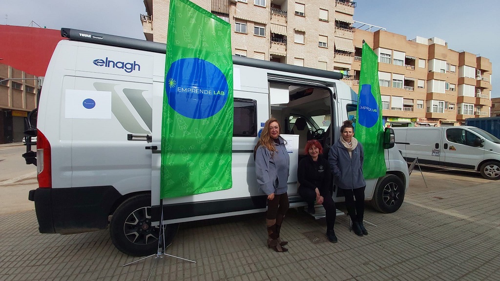 Cooperativas unidas por la solidaridad recorren con una autocaravana municipios de la zona 0 