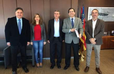 La Confederació de Cooperatives acudeix a la reunió amb els agents socials per a abordar el pla d´ocupació 'Avalem Joves'