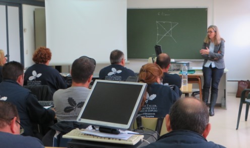 FEVECTA imparteix un curs de motivació per a l'autoocupació als alumnes de sengles escola taller de l’Eliana