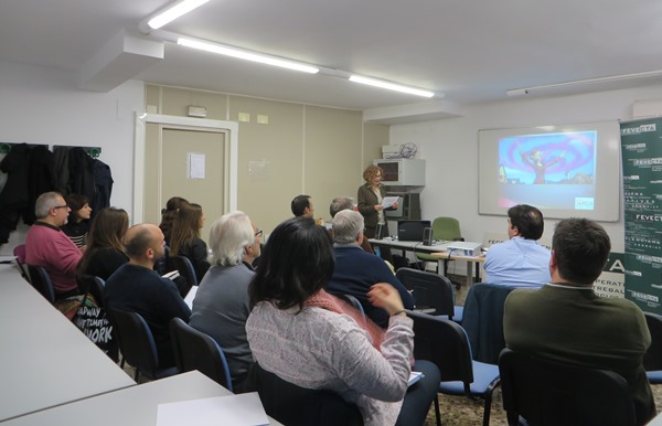 Cooperatives de Castelló assisteixen a un seminari sobre les "Cinc regles bàsiques de màrqueting en els negocis amb futur"