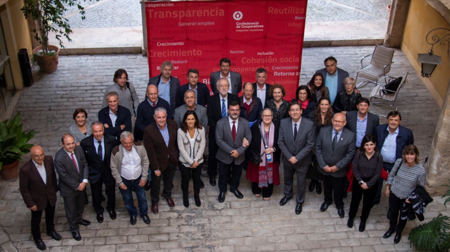 Cooperatives valencianes i la Fundació Vicente Ferrer construiran una escola a l'Índia per a més de 350 joves