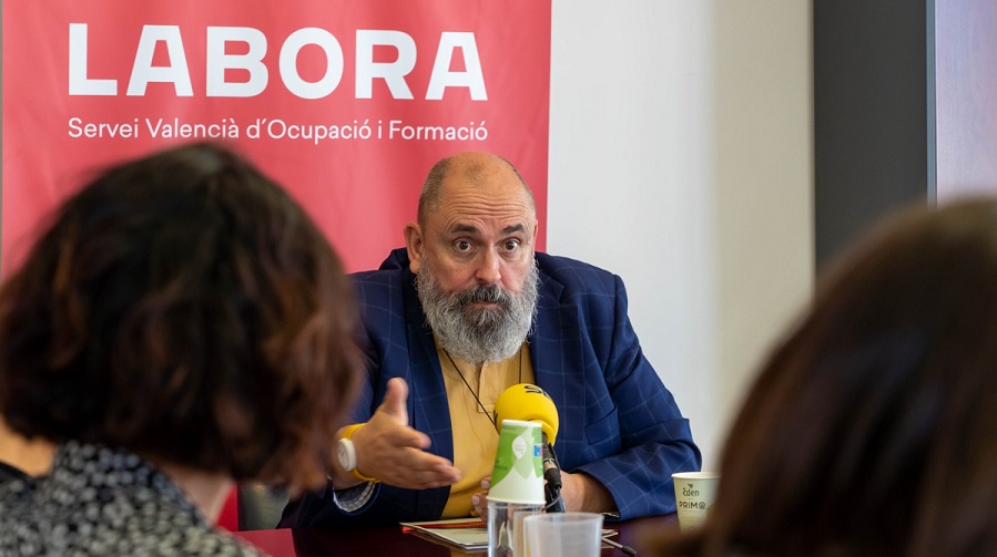 Labora ofereix ajudes de 5.000 euros a persones inscrites que aposten per l'emprenedoria sostenible i digital