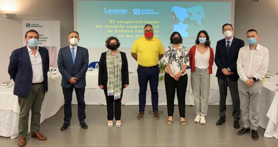 Levante EMV celebra un desdejuni informatiu sobre cooperativisme