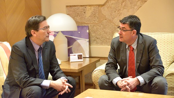 El President de les Corts es reuneix amb la Confederació de Cooperatives de la Comunitat Valenciana