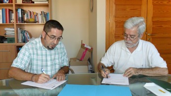 L'Ajuntament de Les Coves de Vinromà signa un conveni amb FEVECTA per a facilitar assessorament gratuït que afavorisca la creació de noves empreses
