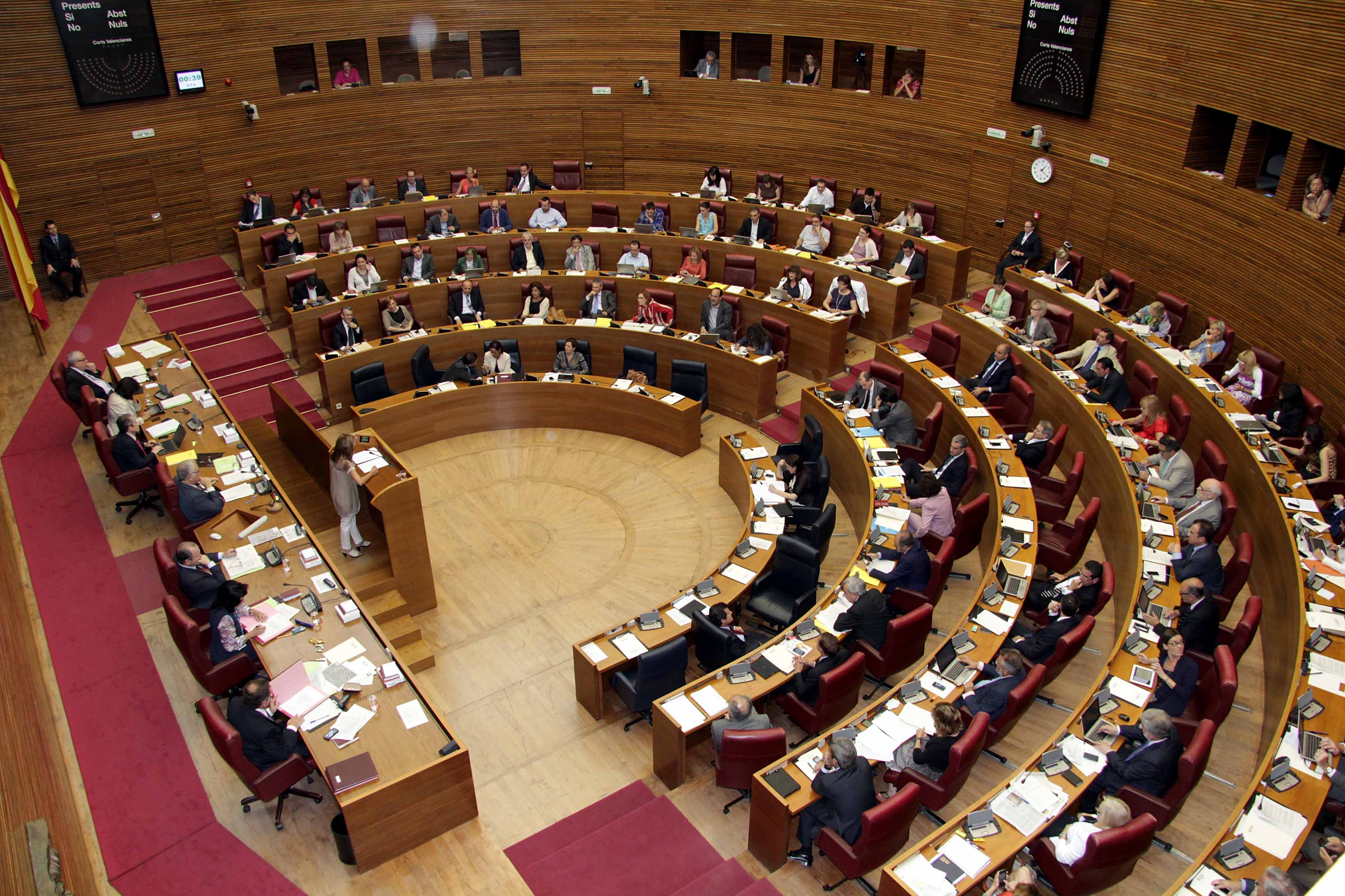 Les Corts aproven la Llei de suport a la iniciativa empresarial i als emprenedors
