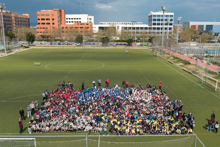 El grup cooperatiu Akoe educació reuneix 900 escolars al VI trobada esportiva de Colpbol